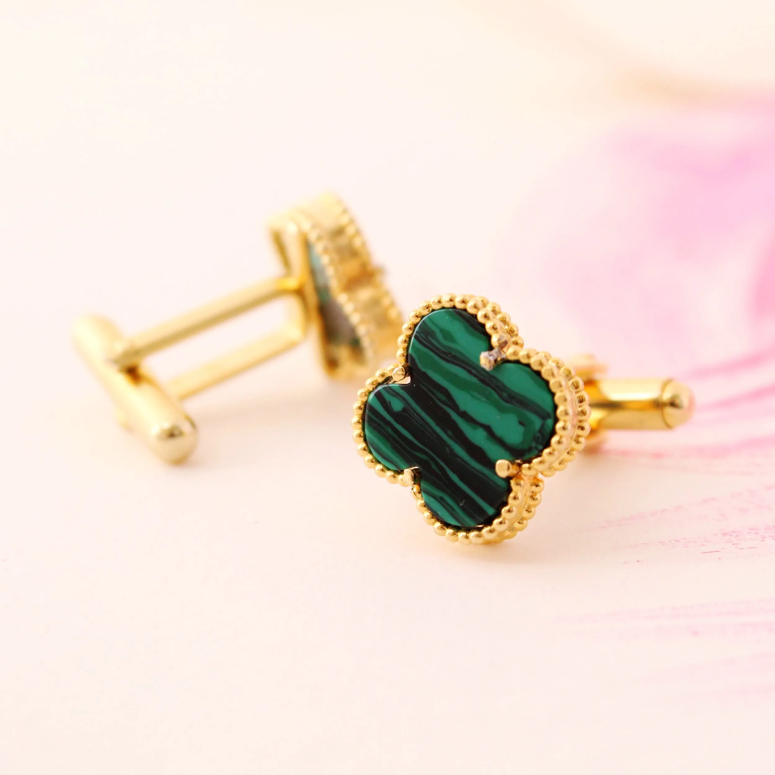 Cufflinks in Green Onyx