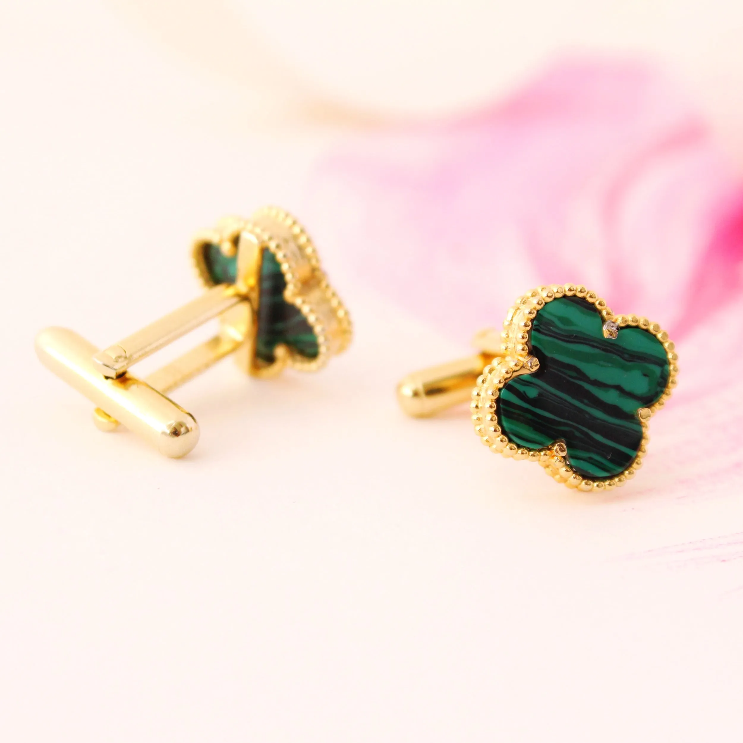 Cufflinks in Green Onyx