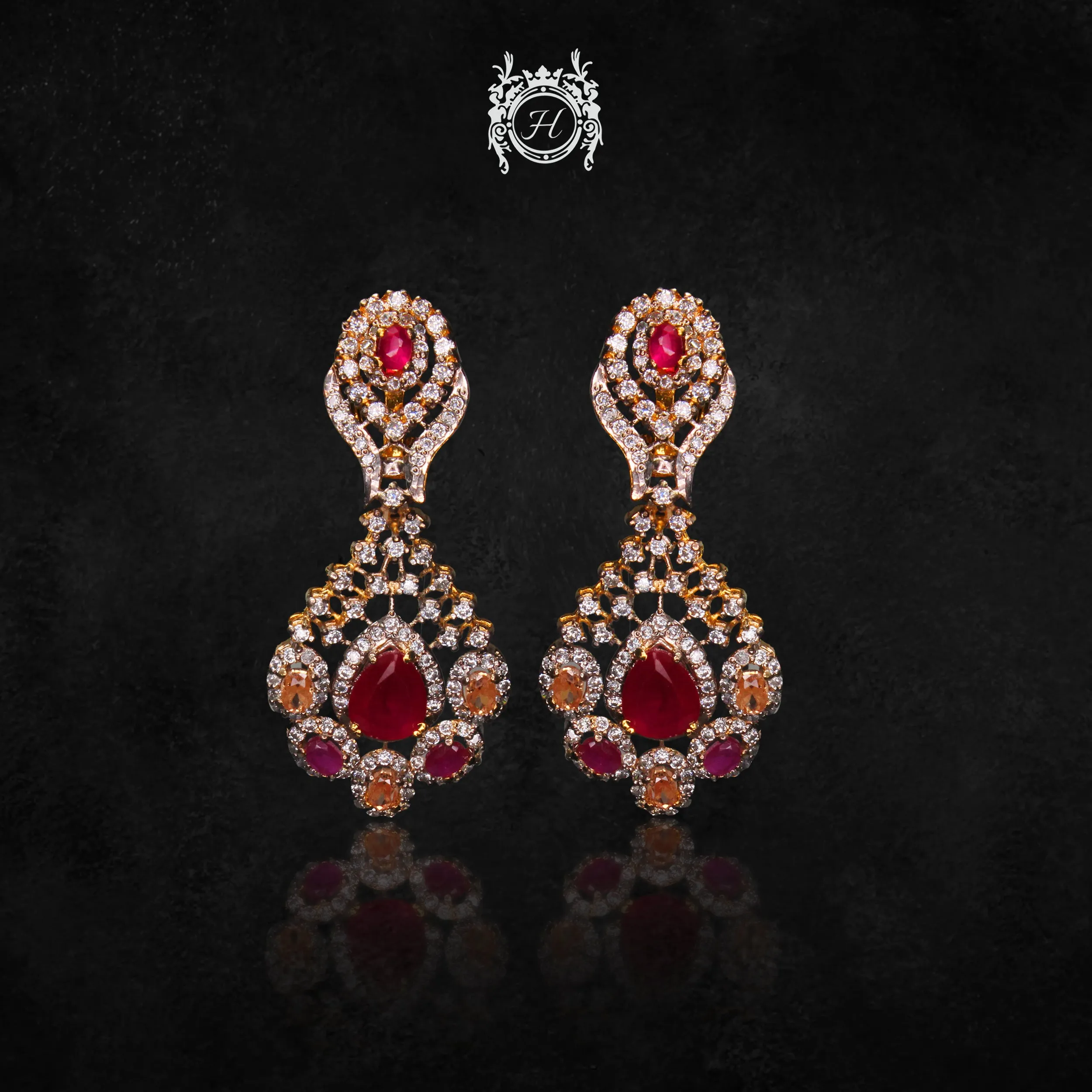 Earrings in Chetum, Honey Color and Zircons