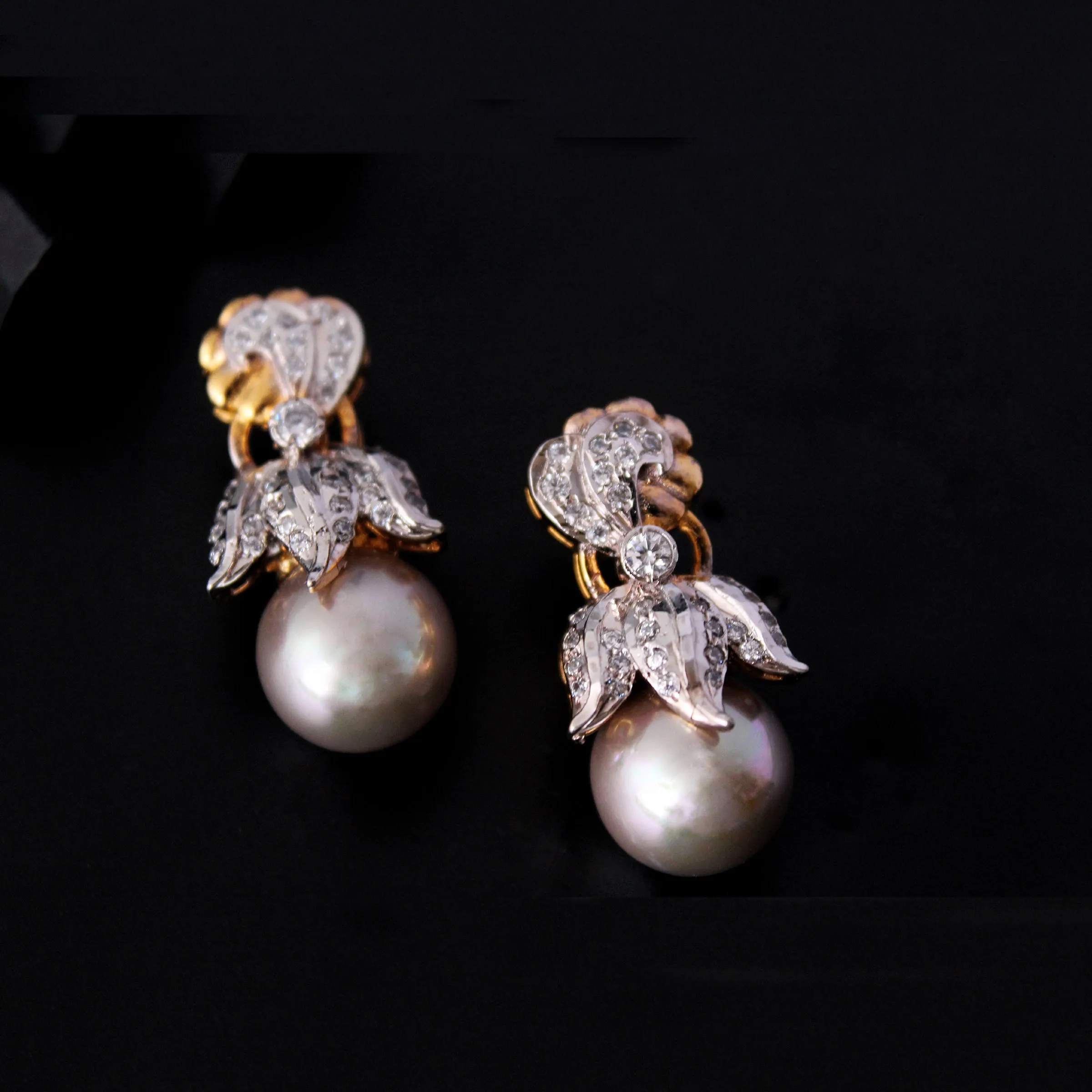 Earrings in Grey Pearls and Zircons