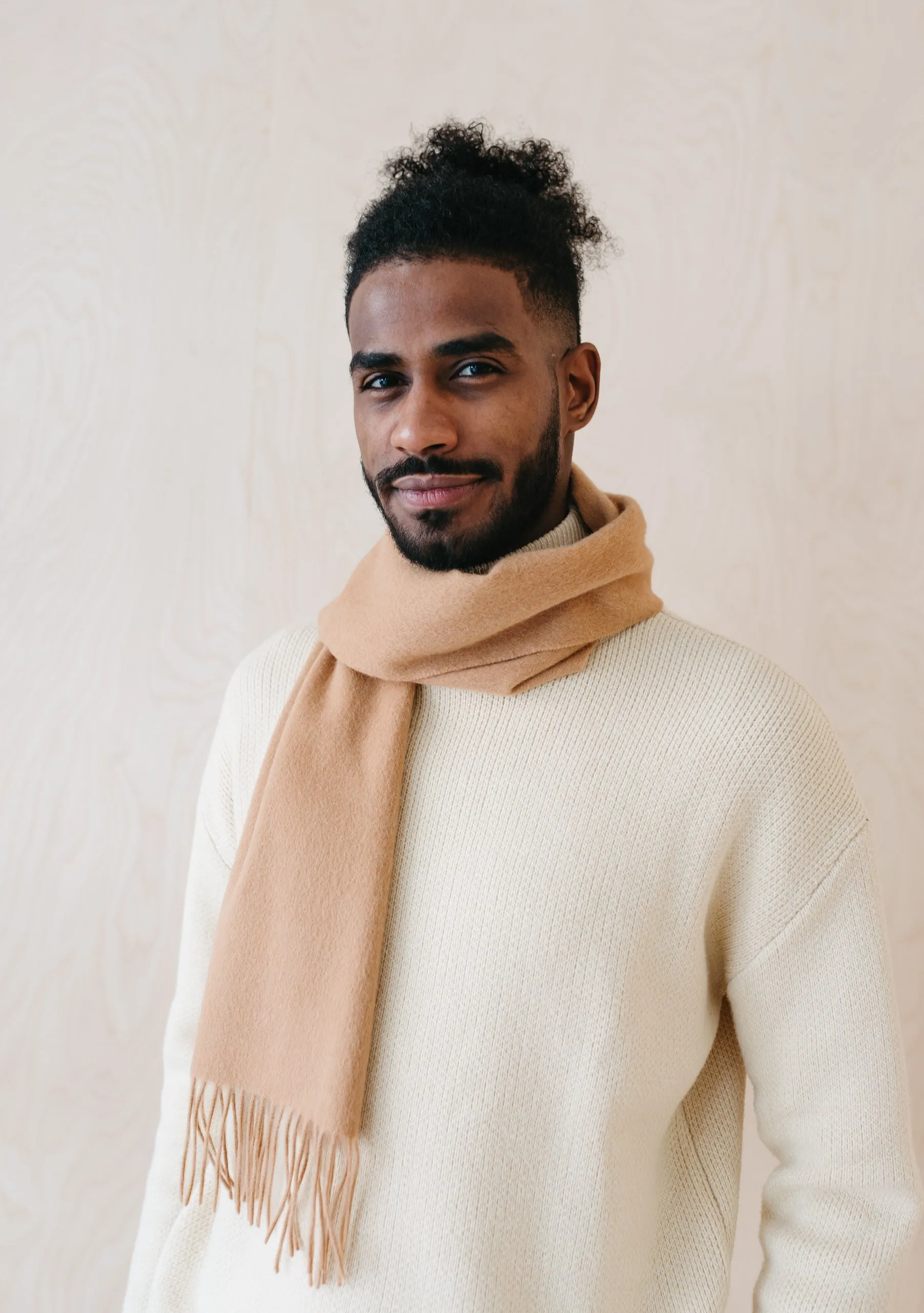 Men's Cashmere Scarf in Camel